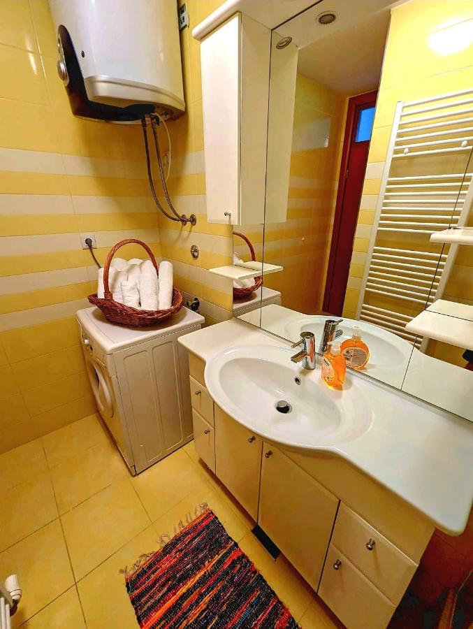 City Apartment Omiš Buitenkant foto