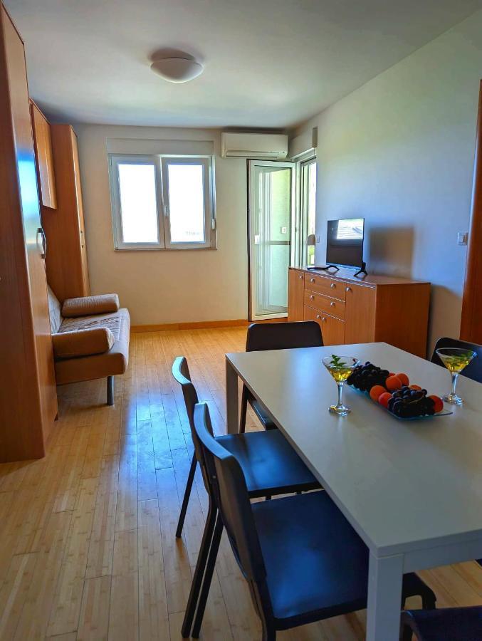 City Apartment Omiš Buitenkant foto